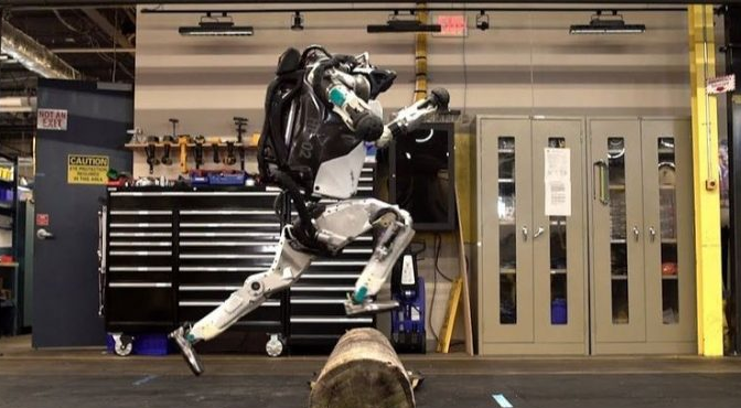 Un robot Américain capable de réaliser une course d’obstacle